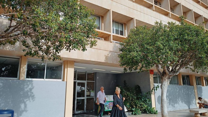 Lío de médicos en el centro de salud de Casa del Mar en Palma