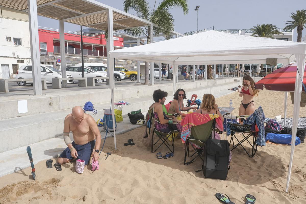 Las playas del sur recobran vida en Semana Santa