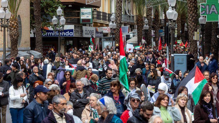 Multitudinario apoyo a Palestina en la concentración de Alicante