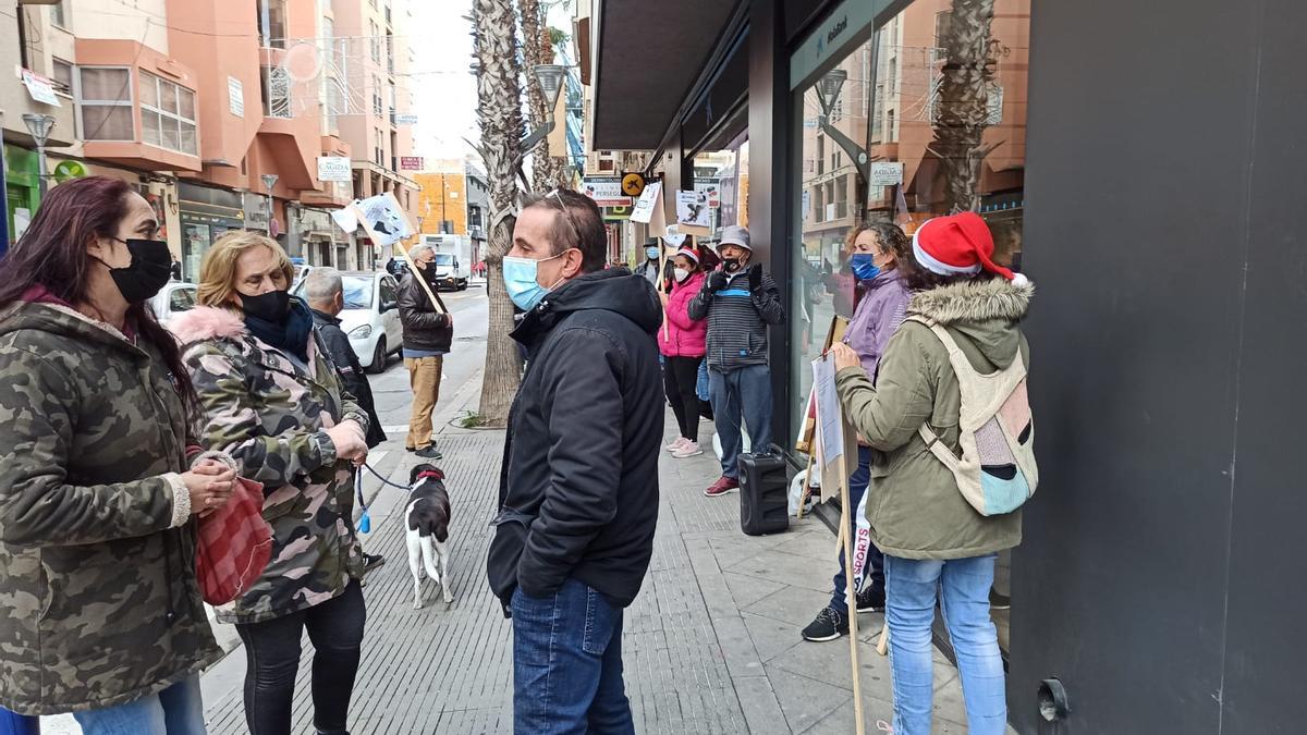 Imagen de una de las protestas de la RSP en La Caixa