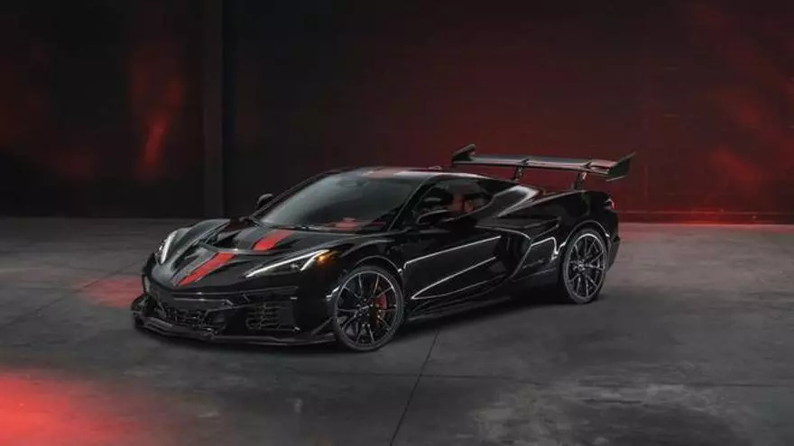 El nuevo Corvette ZR1X tiene la aceleración de un eléctrico con el rugido de un V8 birutbo