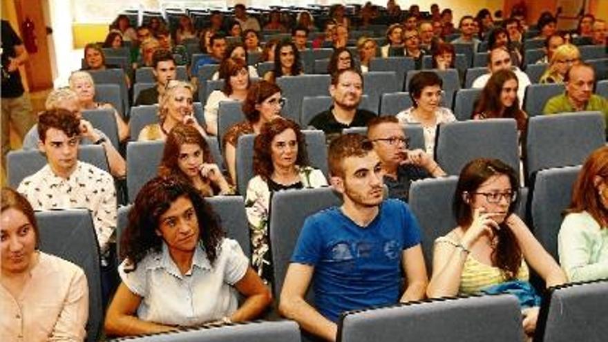 Els premis es van lliurar ahir a la tarda a la seu de les Facultats d&#039;Infermeria i Medicina de la UdG.