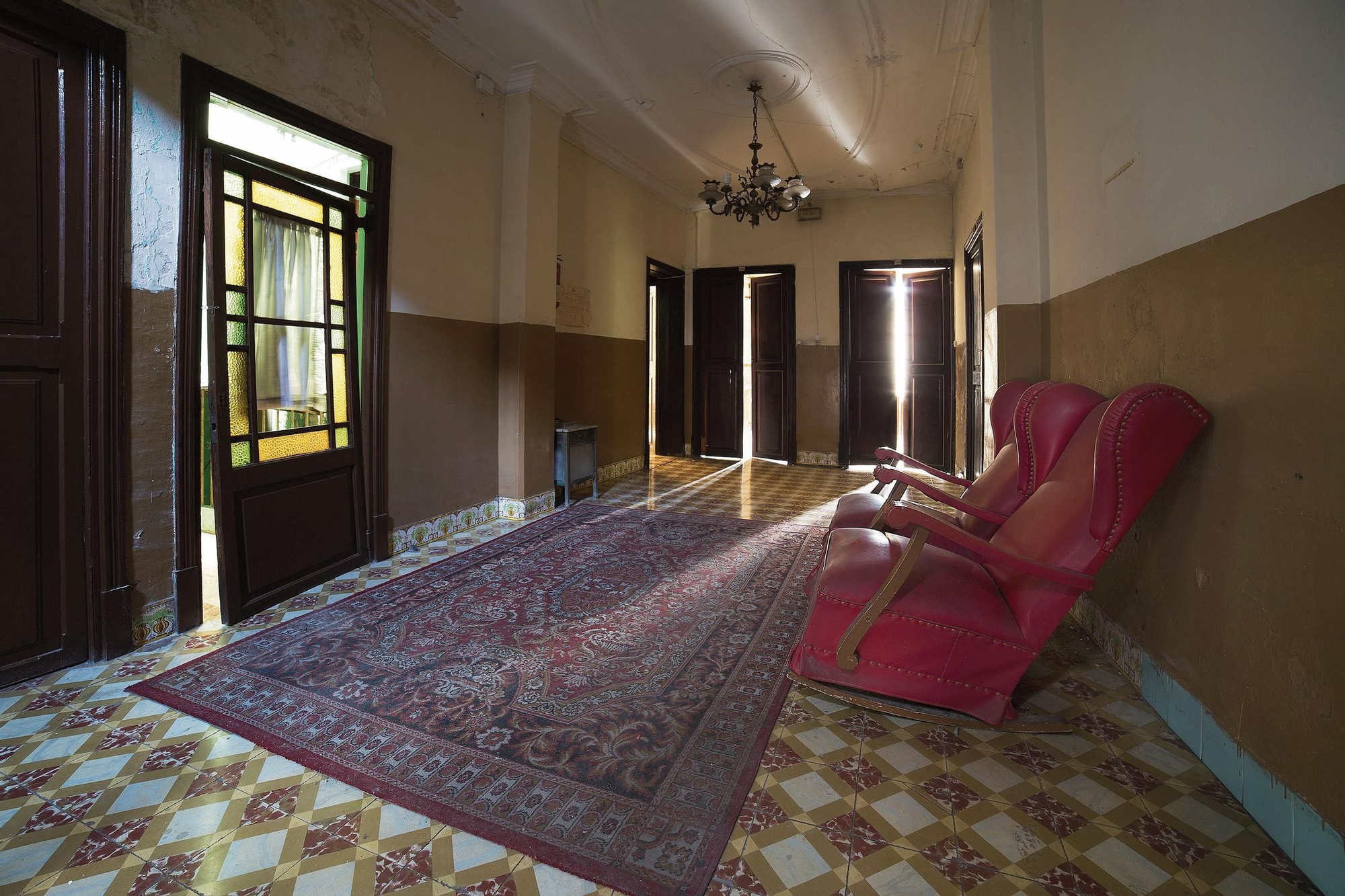 Besuch im ehemaligen Luxushotel Perú in Palma