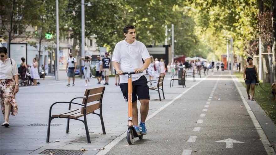 Una mujer, trasladada al hospital tras ser atropellada por un patinete eléctrico