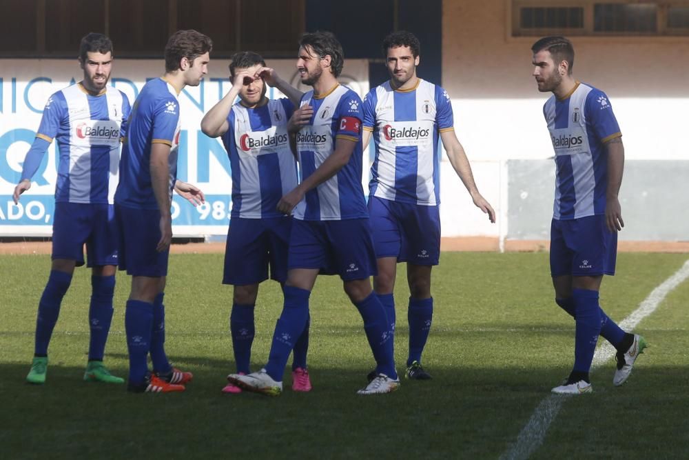 El partido entre el Real Avilés y el Urraca, en imágenes