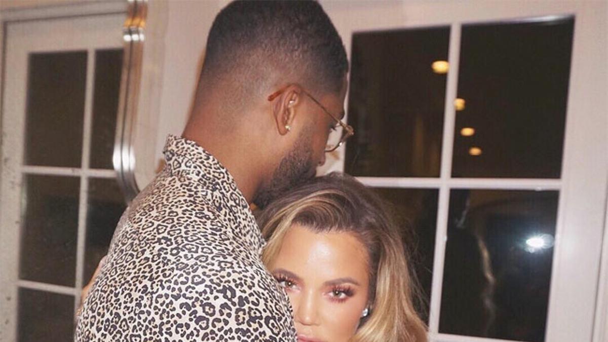 Khloé Kardashian abraza a Tristan Thompson