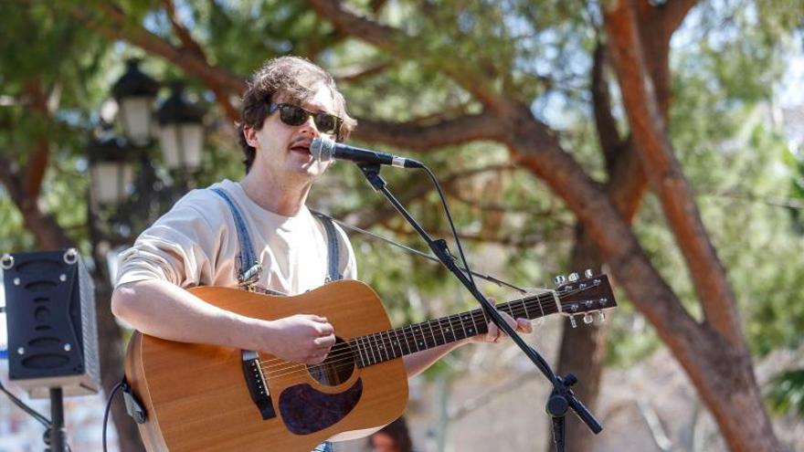 Un cantante que participó en la presentación de Zaragoza se anima