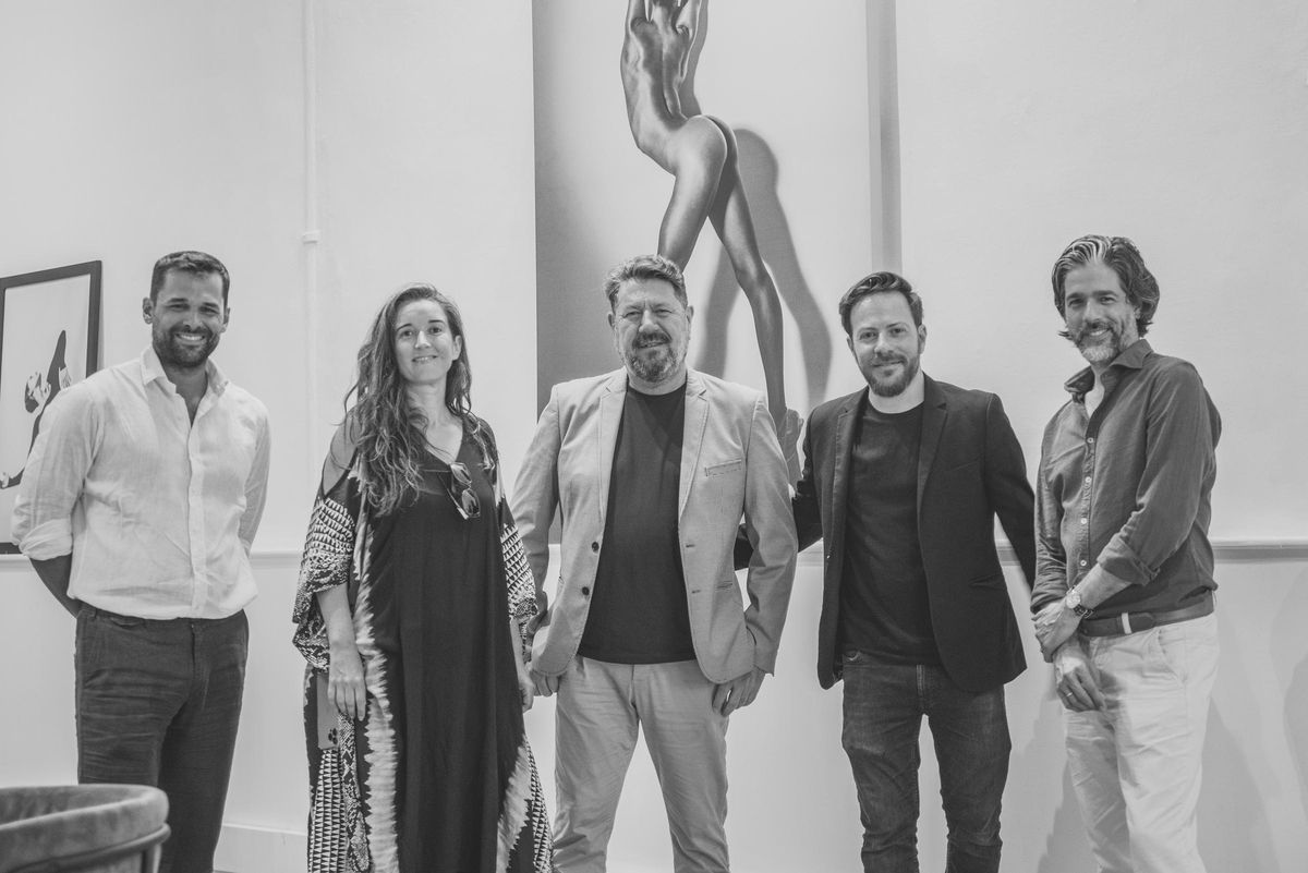 Martín Mairal, Maite Felices y Jaume Feliu junto al artista Josep Rodenas y el director de la exposición Factor Barcelona, Francisco Villamayor