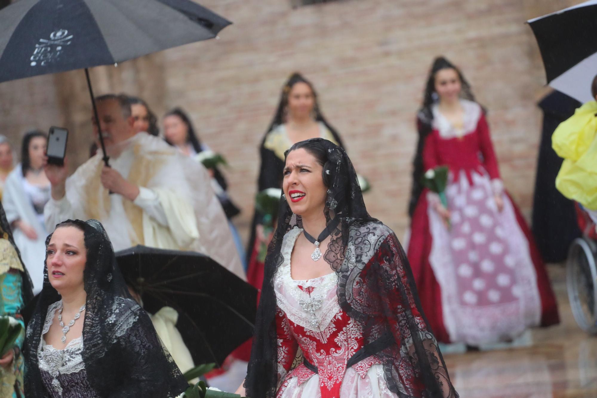 Búscate en el primer día de ofrenda por la calle de la Paz (entre las 18:00 a las 19:00 horas)