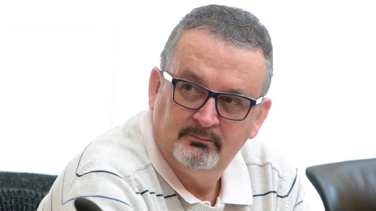 Lorenzo Medina ha presentado su dimisión como jefe de Personal y Recursos Humanos del Ayuntamiento de Benidorm.