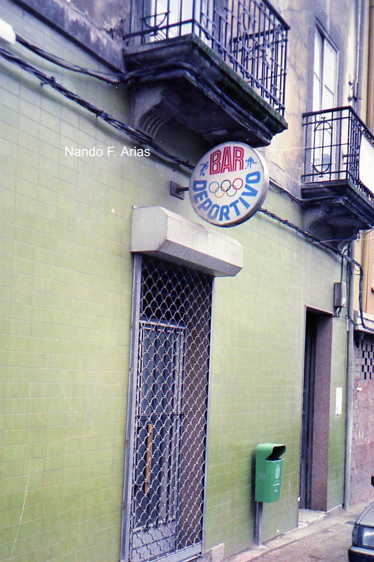 En imágenes, los locales míticos de finales de siglo en Grado