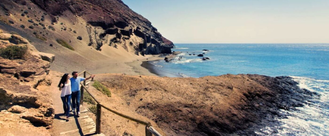 Montaña Roja, en El Médano (Granadilla de Abona).