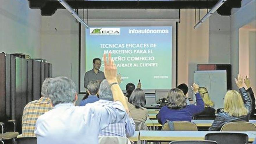 El comercio cacereño trabaja en parar la fuga de clientes a Badajoz