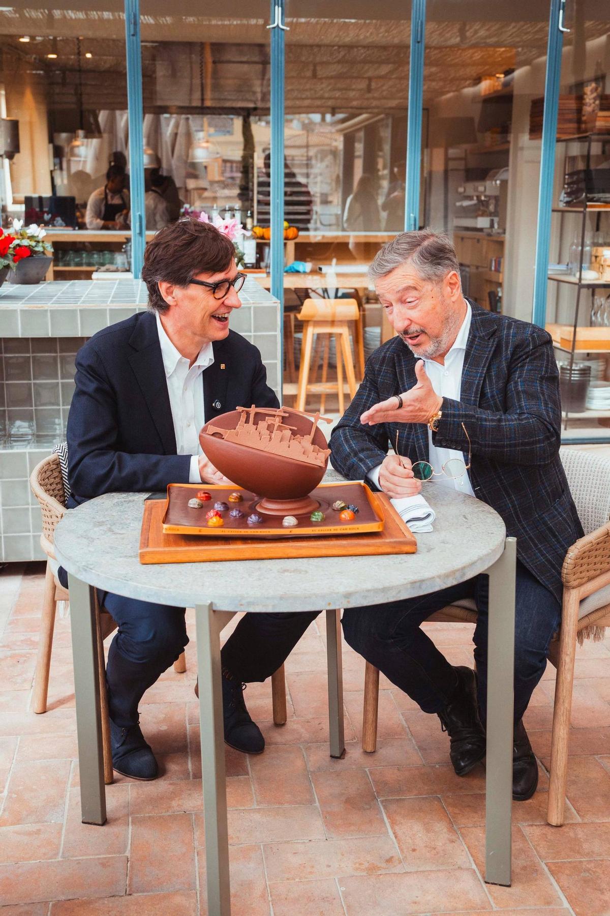 El president Salvador Illa amb el cuiner Joan Roca.