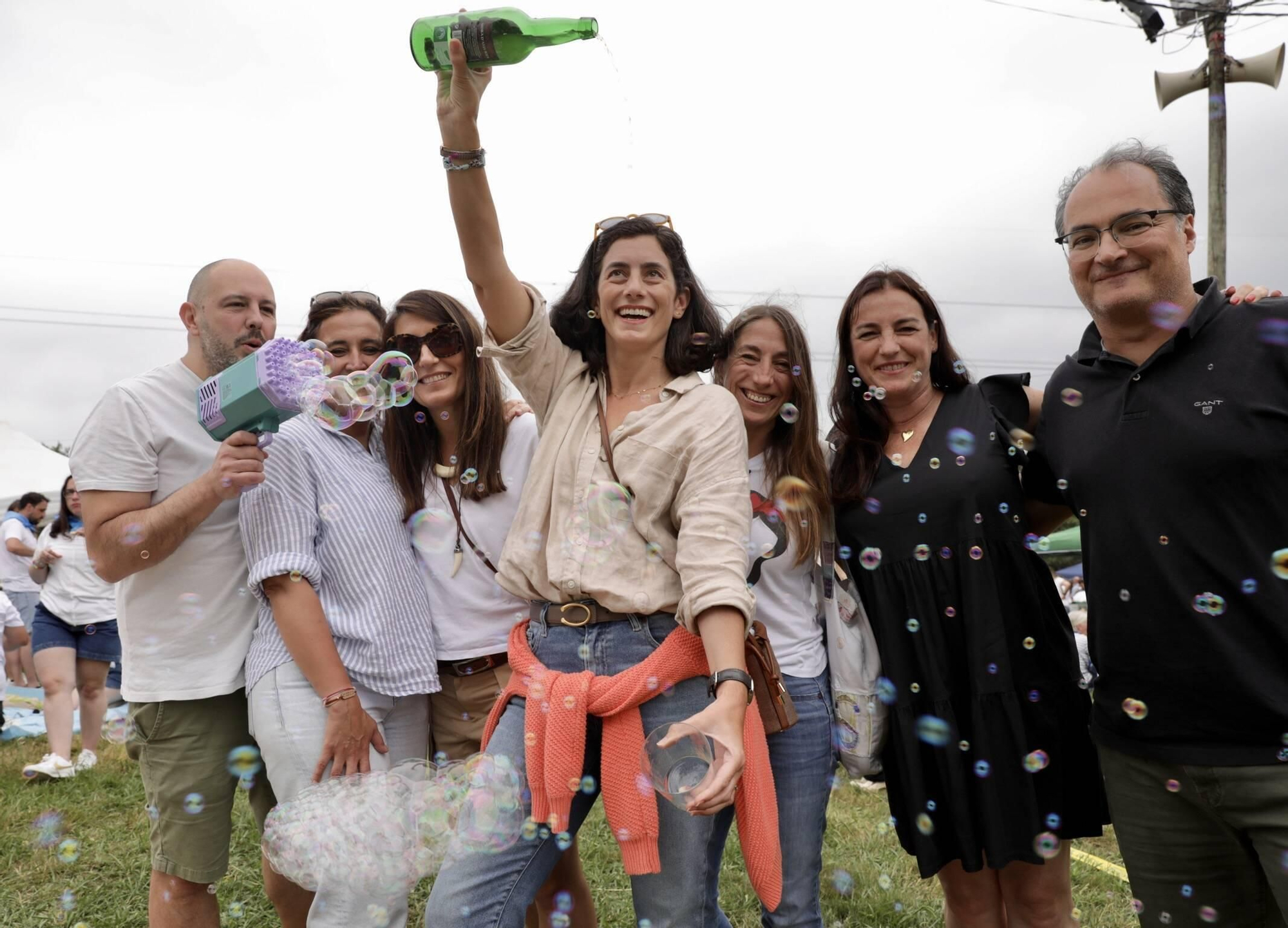 En imágenes: Miles de romeros celebran el Carmín en la Pola