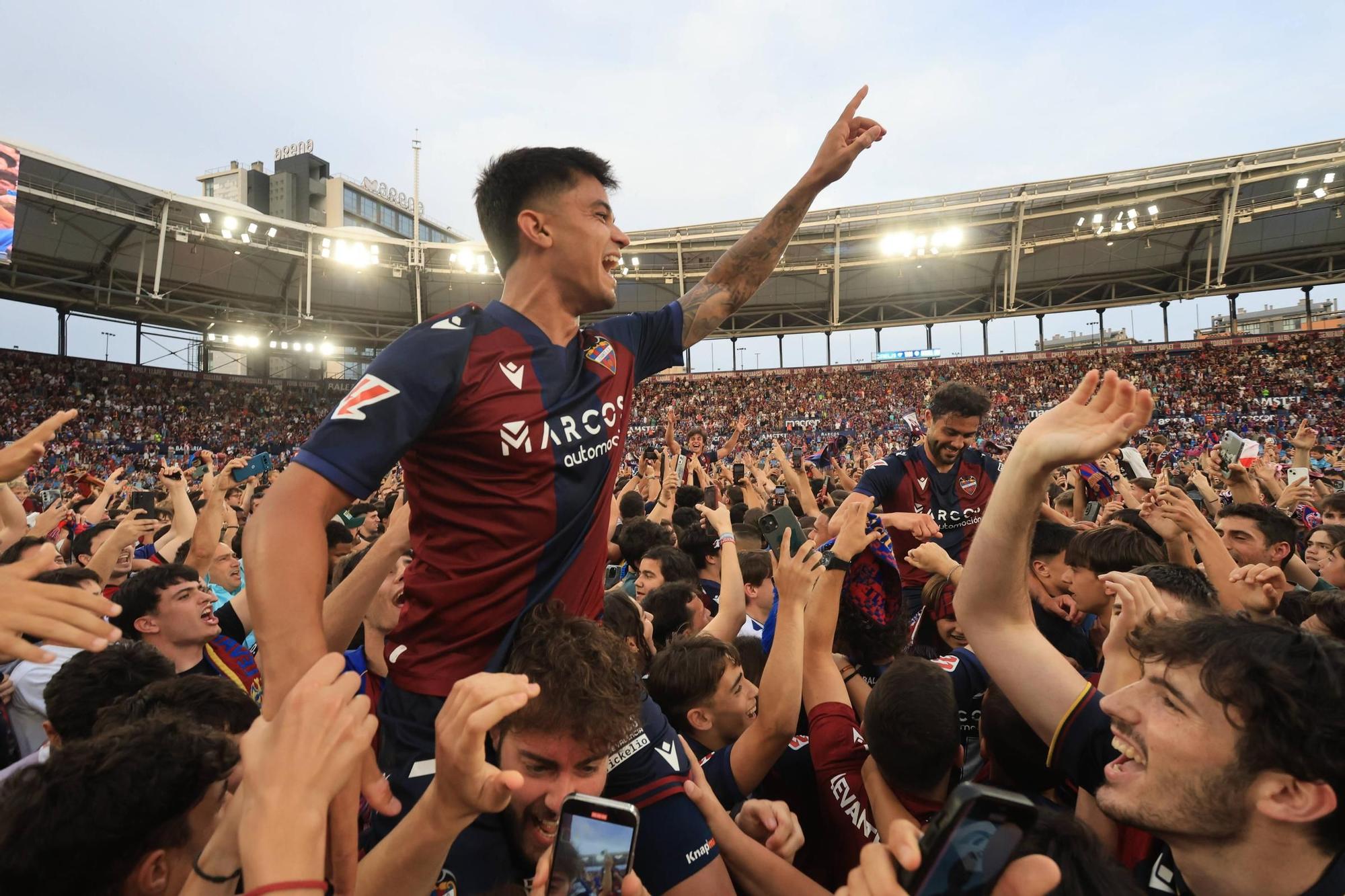Las mejores imágenes de la celebración del Levante en el Ciutat