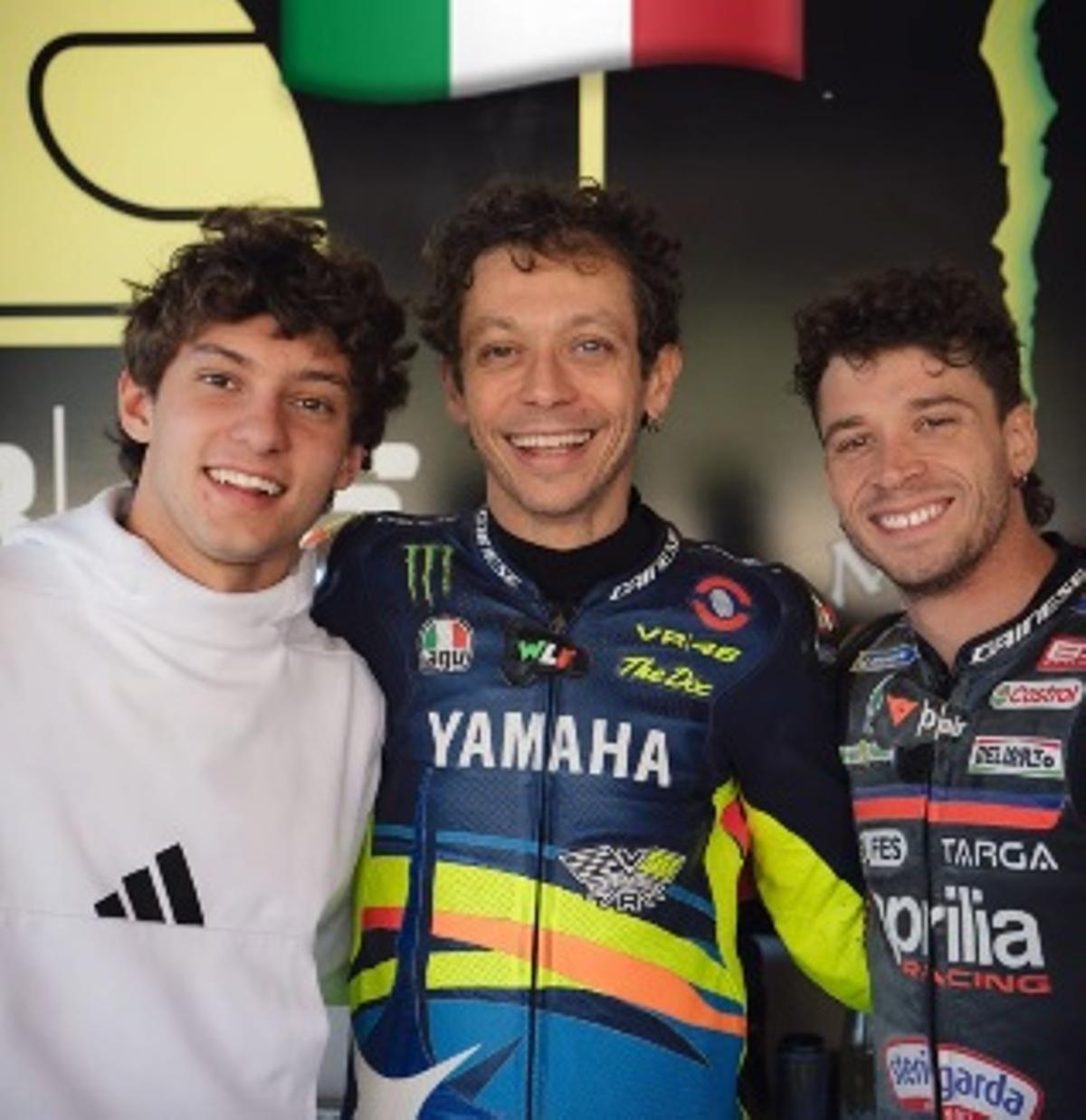 Antonelli, junto a Valentino Rossi y Bezzecchi