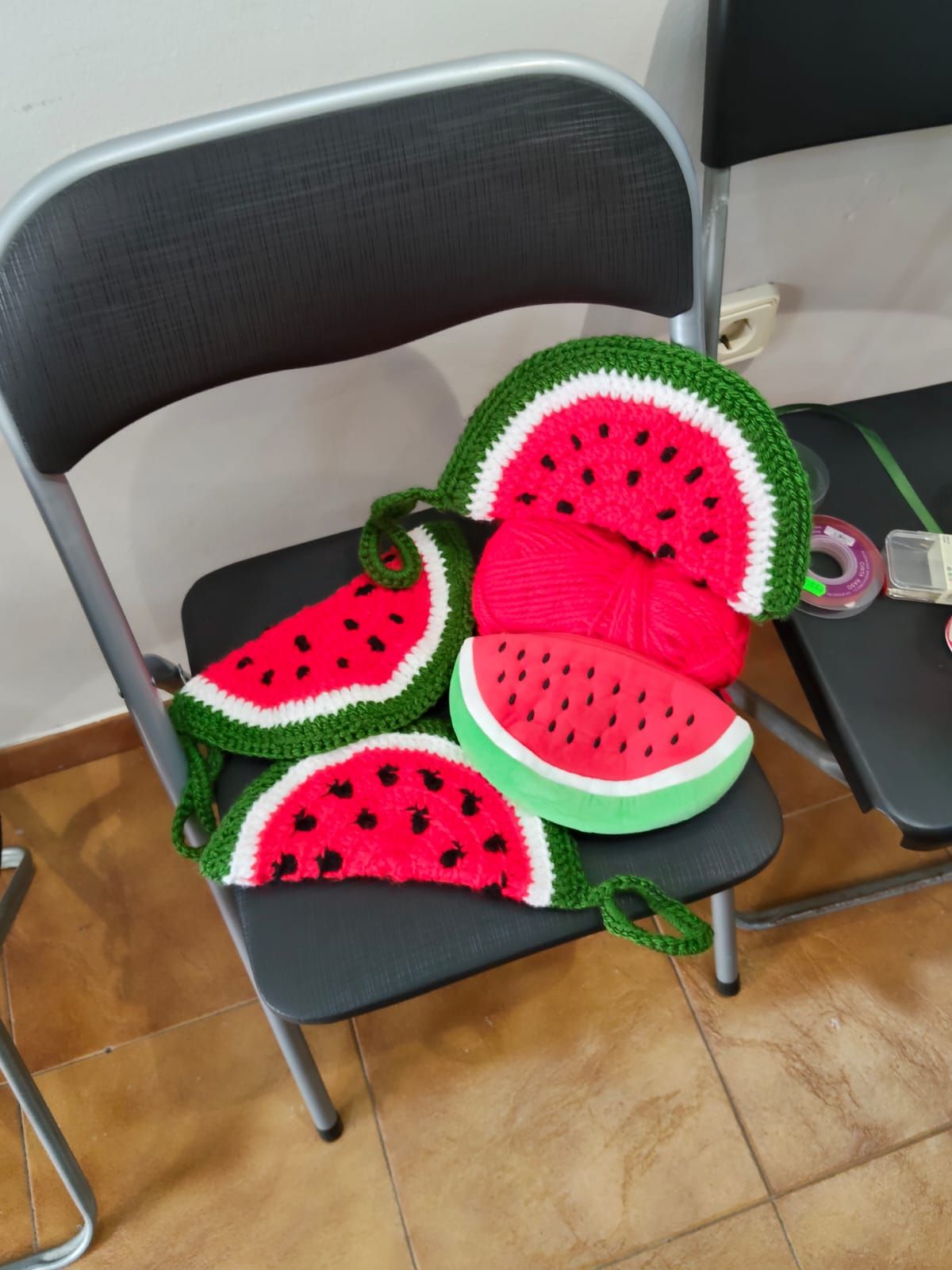 EN IMÁGENES: Elaboración de sandías en Asturias en defensa de Palestina