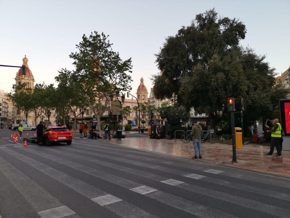 Rodaje de un spot publicitario en la plaza del Ayuntamiento de València