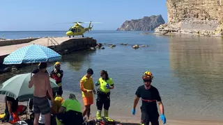 Fallece al sufrir un infarto mientras se bañaba en una cala de Benissa