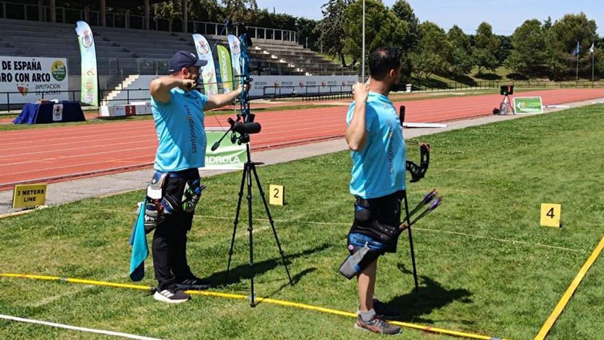 Puestos de honor para los pitiusos en el I Gran Premio de España de tiro con arco