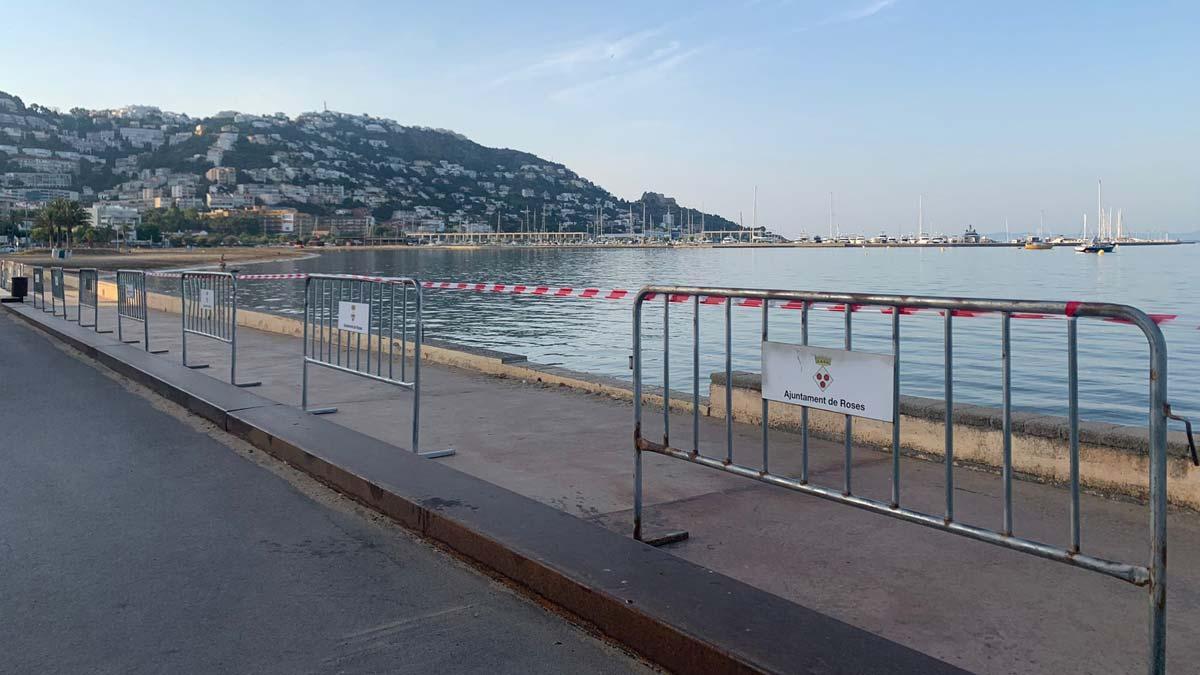 Cortados los accesos al puerto deportivo de Roses tras hallar una mina