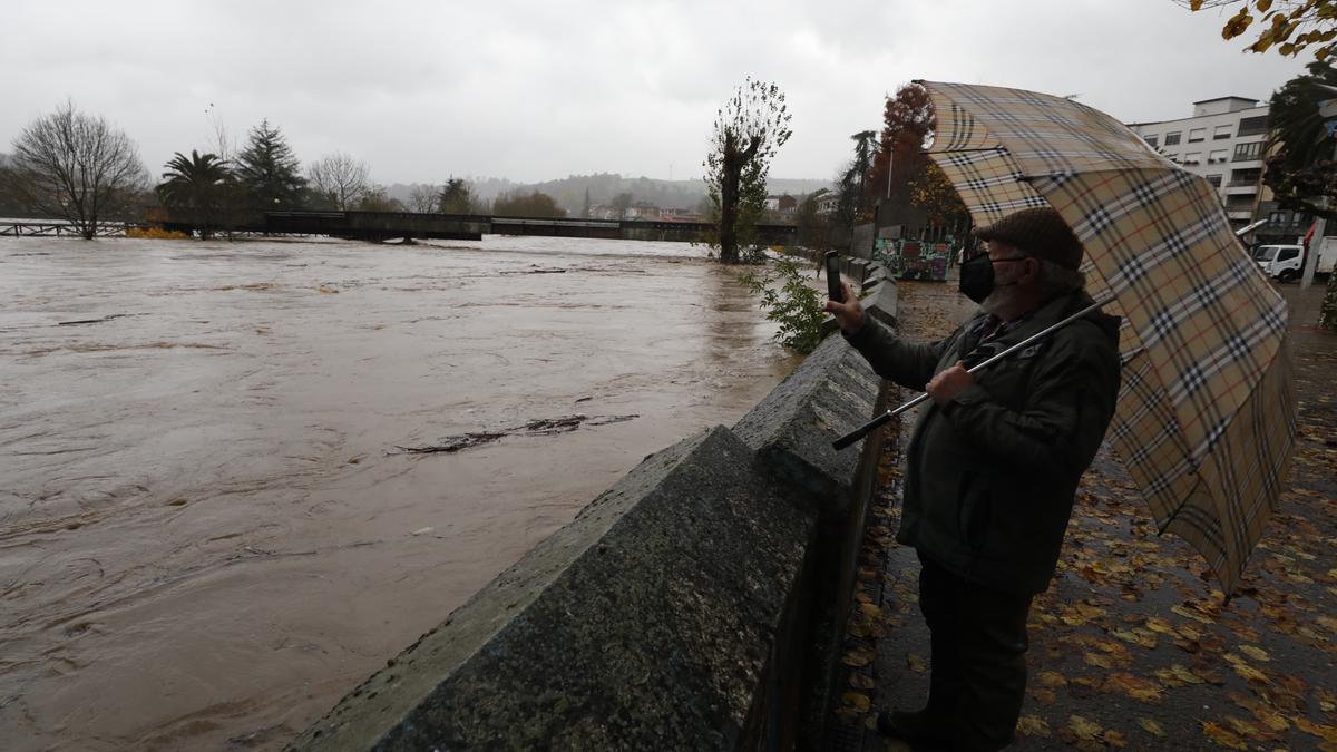 Inundaciones en Asturias: Todas las imágenes de una complicada jornada de lluvias