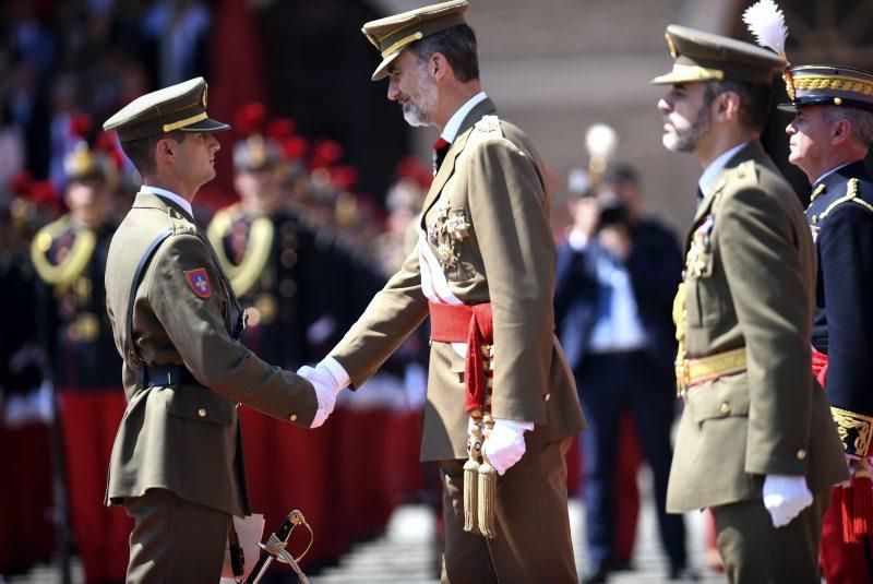 Visita de Felipe VI a la Academia General Militar de Zaragoza