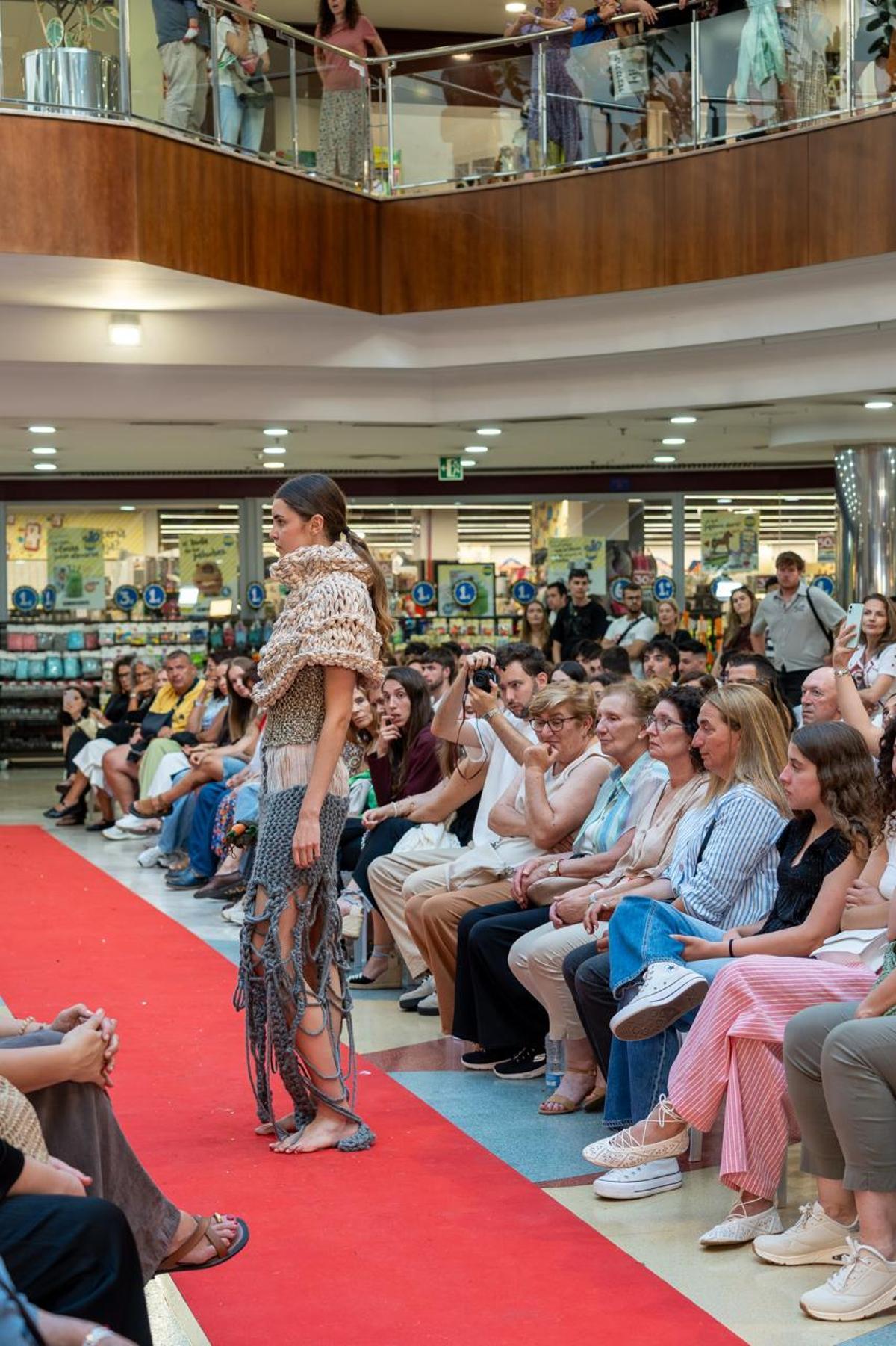 La cantera de diseñadores en Vigo 'cosen' su futuro sobre la pasarela La cantera de diseñadores en Vigo 'cosen' su futuro sobre la pasarela