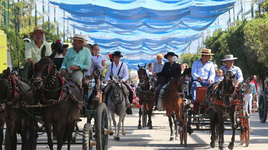 Caballistas en el Cortijo de Torres, una estampa típica de nuestra semana grande.