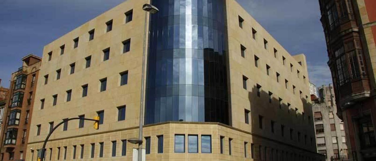 La sede de la Agencia Tributaria en Gijón.