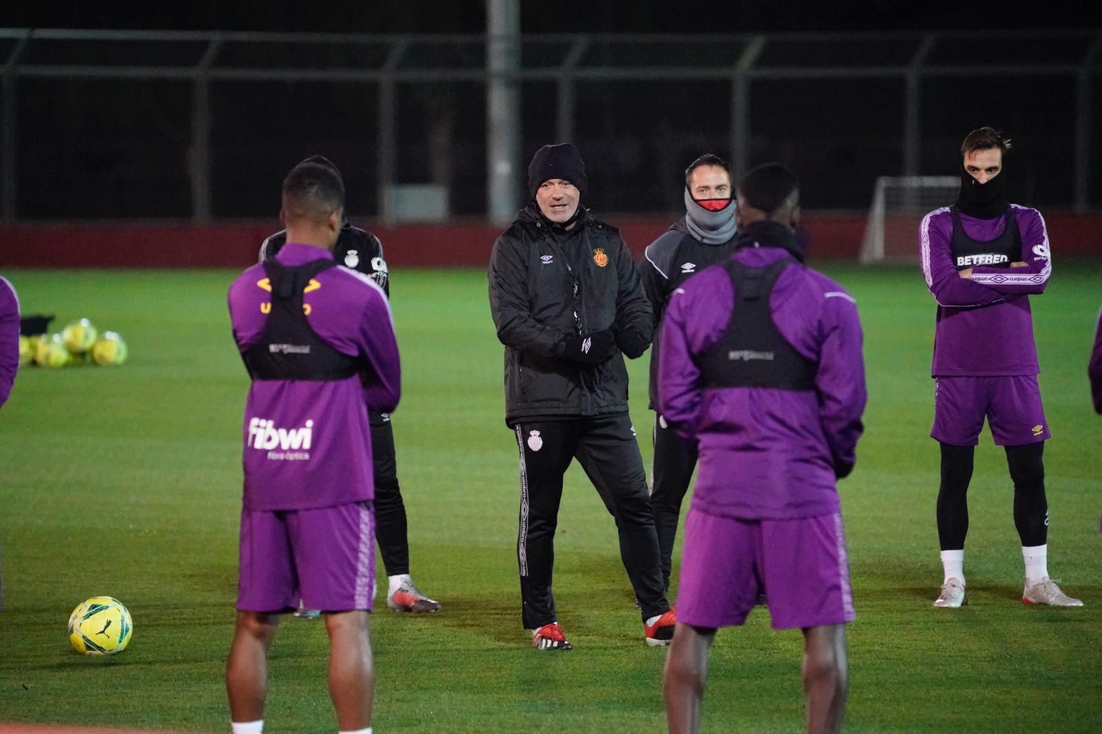 El Mallorca comienza a entrenar tras el parón de las fiestas