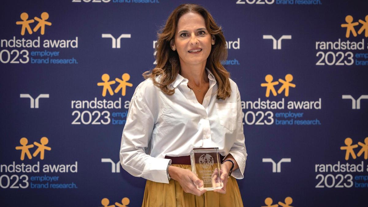 Yolanda Martínez Bajo recogió el premio Randstad Award.