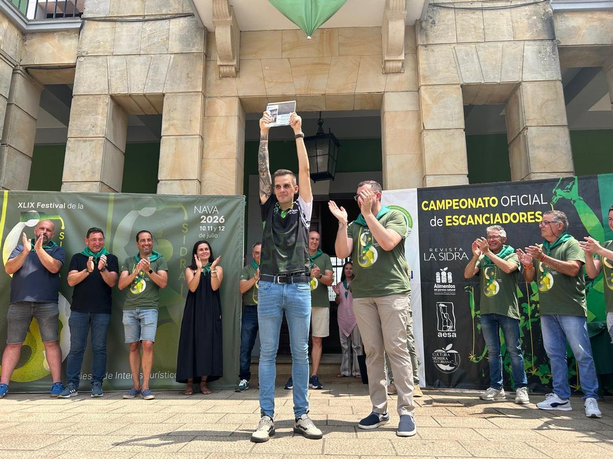EN IMÁGENES: Concurso de escanciadores del Festival de la Sidra de Nava EN IMÁGENES: Concurso de escanciadores del Festival de la Sidra de Nava