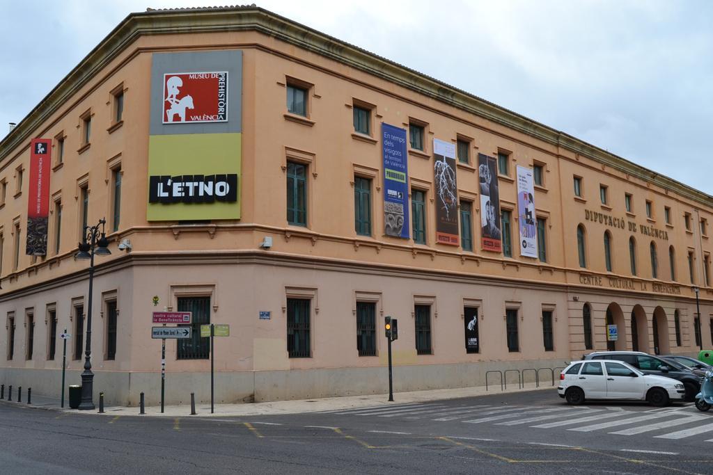 El Museo Valenciano de Etnología se encuentra ubicado en el Centro Cultural La Beneficencia.
