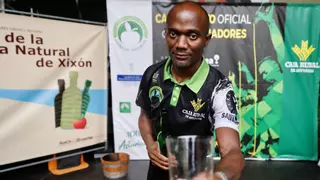 El campeón del escanciado Salvador Ondó, pregonero de las fiestas del Otero de Pola de Laviana