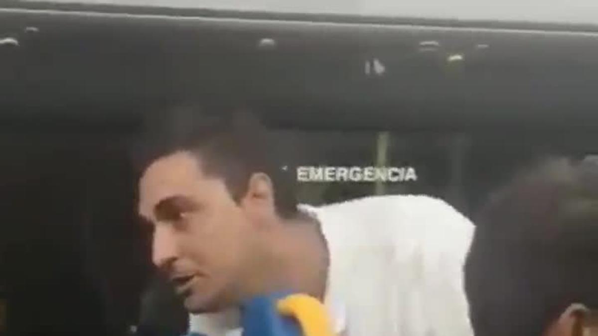 Vídeo difundido por DefensaLGBT de los insultos a una pareja en Canarias.