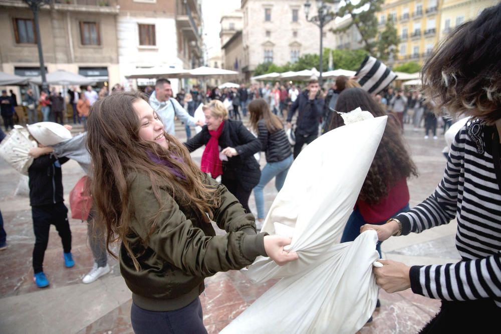 Guerra de almohadas en València