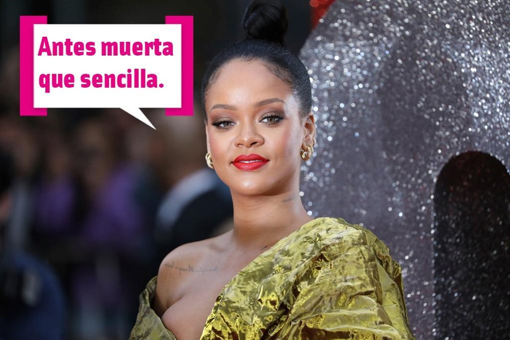 Pero el maquillaje y el peinado de RiRi fue más light