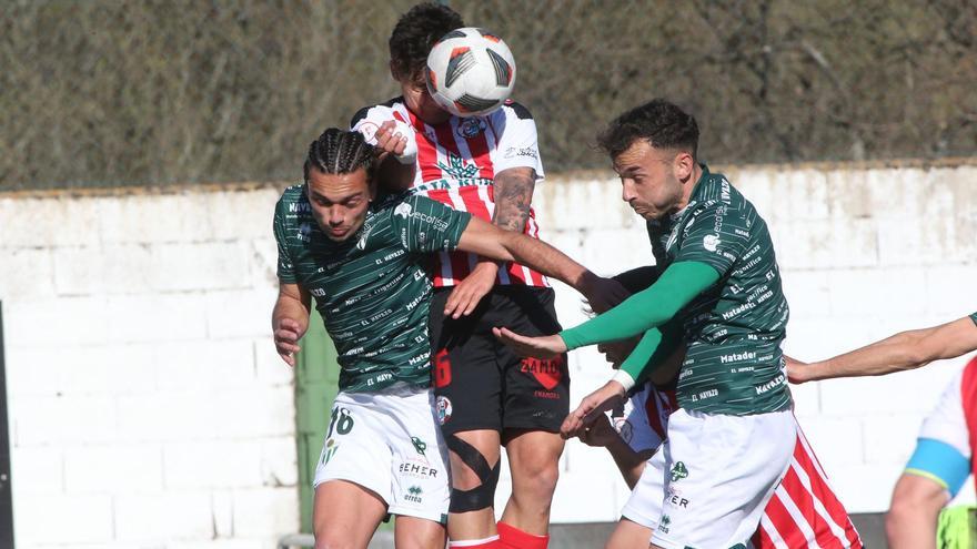 Una jugada de ataque del equipo zamorano.