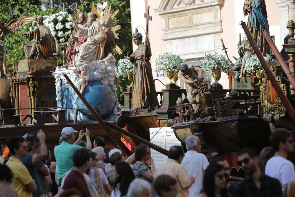 Las Rocas, expuestas en la plaza de la Virgen