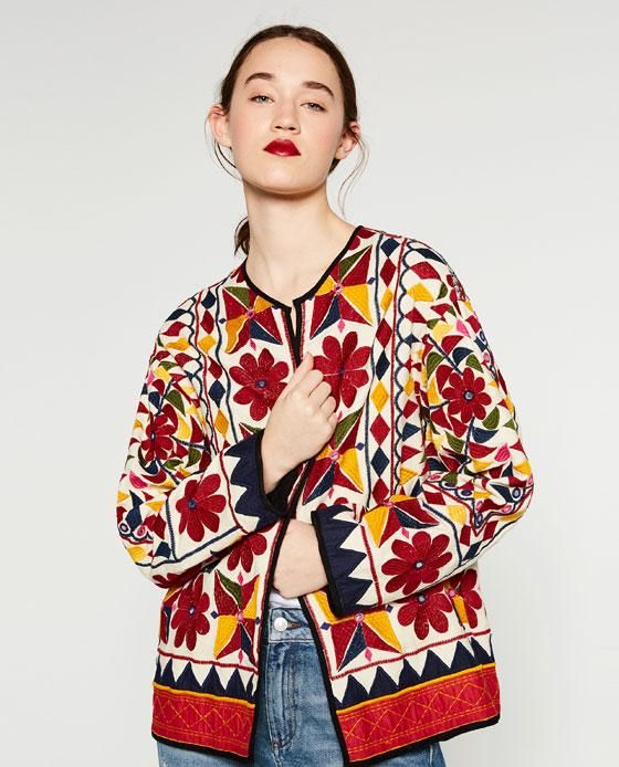 Blazer bordada a mano, Zara (89,95€)