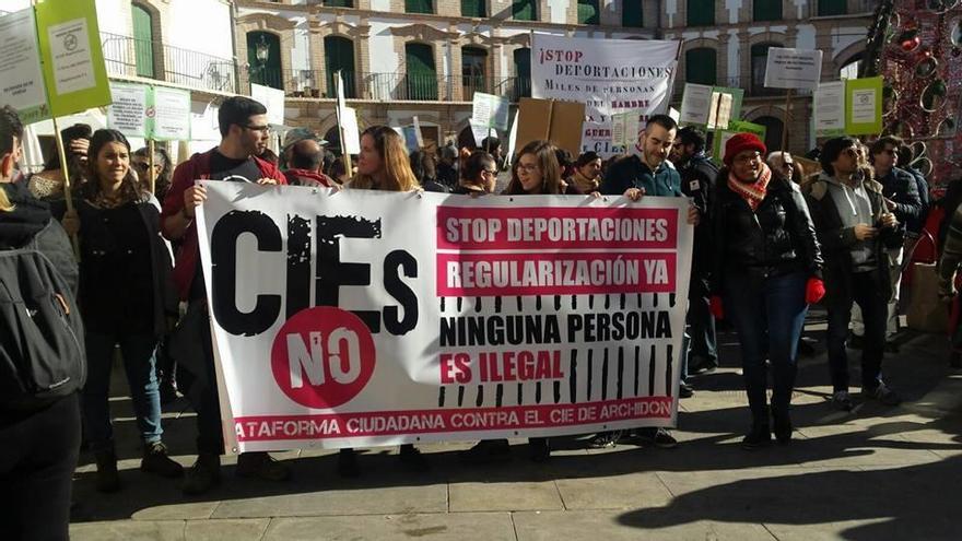 Concentración el pasado domingo en la plaza Ochavada de Archidona.