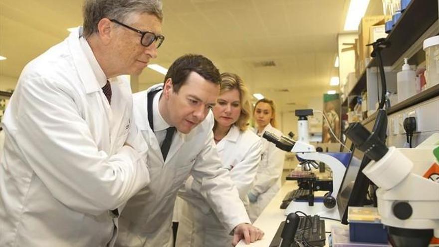 Bill Gates y el Gobierno británico destinan 4.000 millones de euros a combatir la malaria