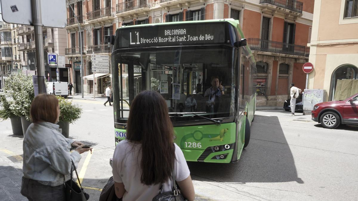 Imatge d’arxiu de la Línia 1 que va a la Balconada