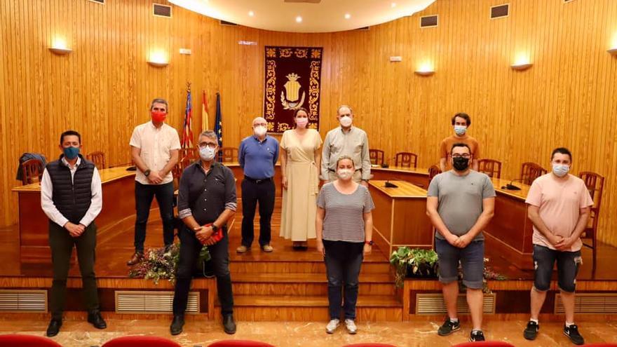 Reunión del Ayuntamiento de Moncada con las Clavarías.