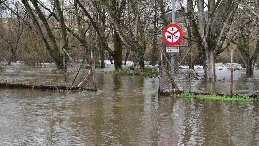 Vídeo | El río se desborda en La Chopera de Plasencia y el camping recupera la 'normalidad'
