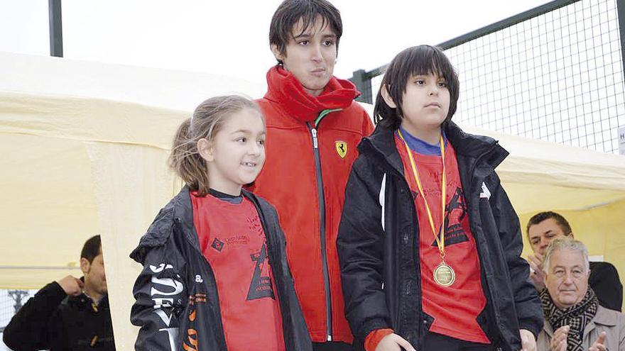 Laura, Juan y Adrián, tres de los afectados que participaron.