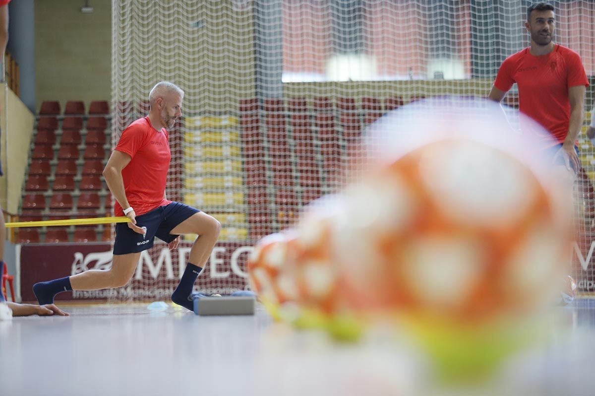 Las imágenes del primer entrenamiento del Córdoba Futsal en Vista Alegre