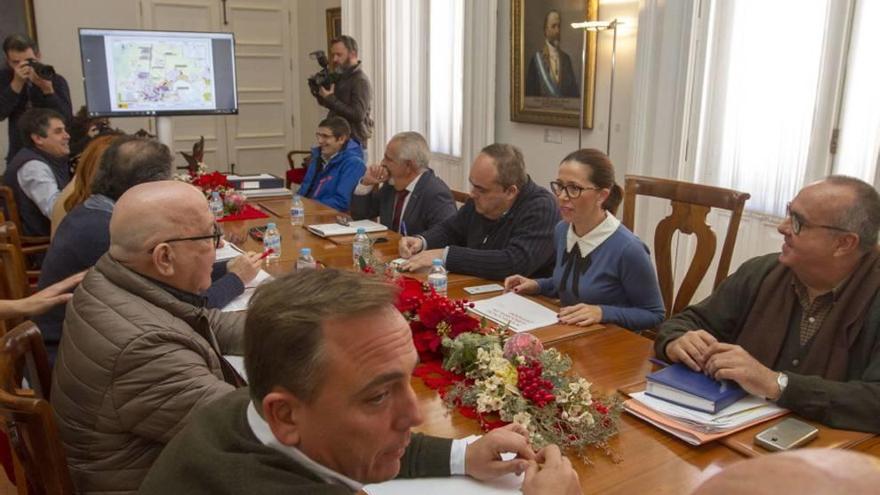 MC arremete contra PP y PSOE por su apuesta para la llegada del AVE a la ciudad